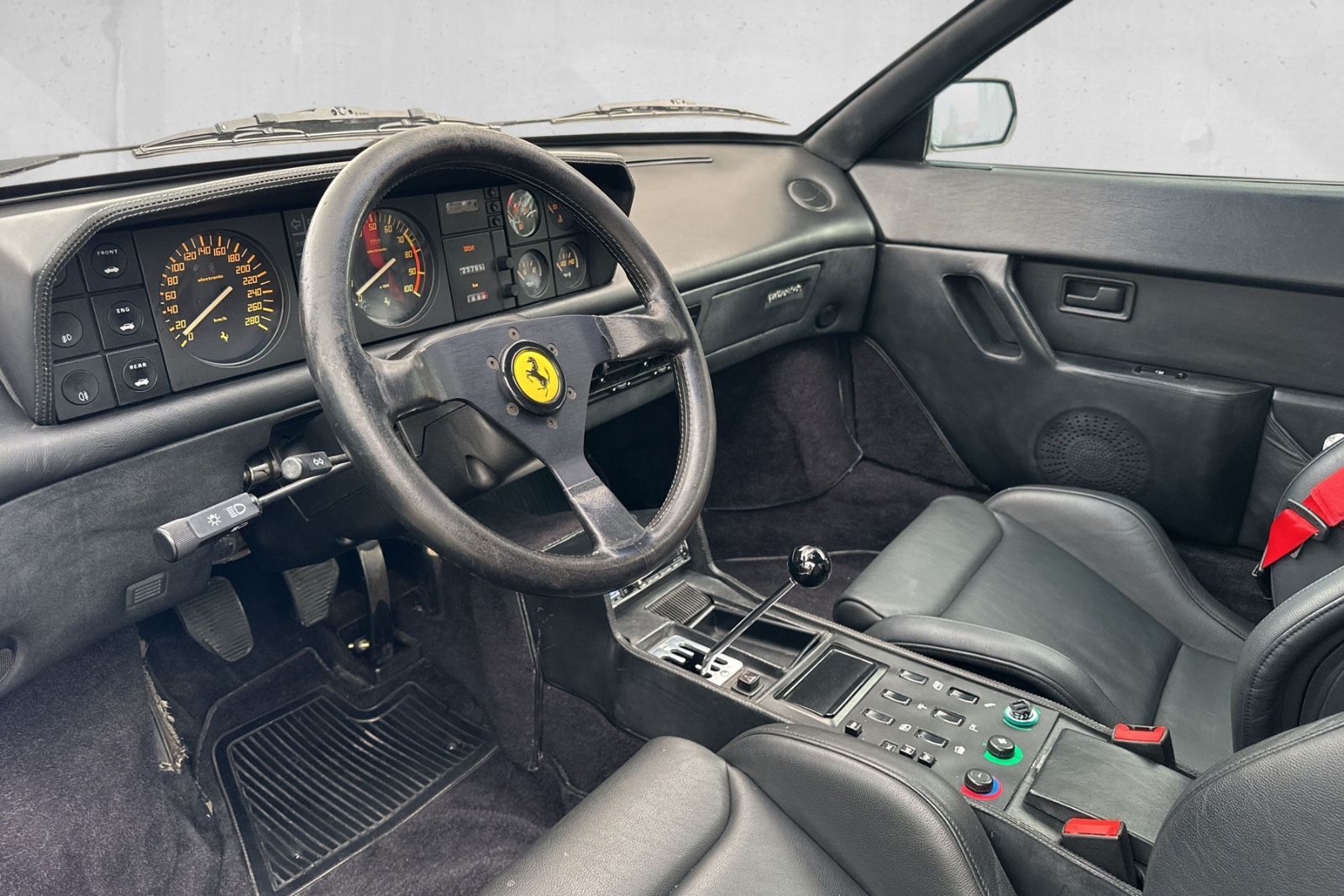 Fahrzeugabbildung Ferrari Mondial 3.2*Dt.Auto*Schiebedach*Modifiziert