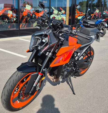 KTM 990 Duke 2024 inkl. Techpack