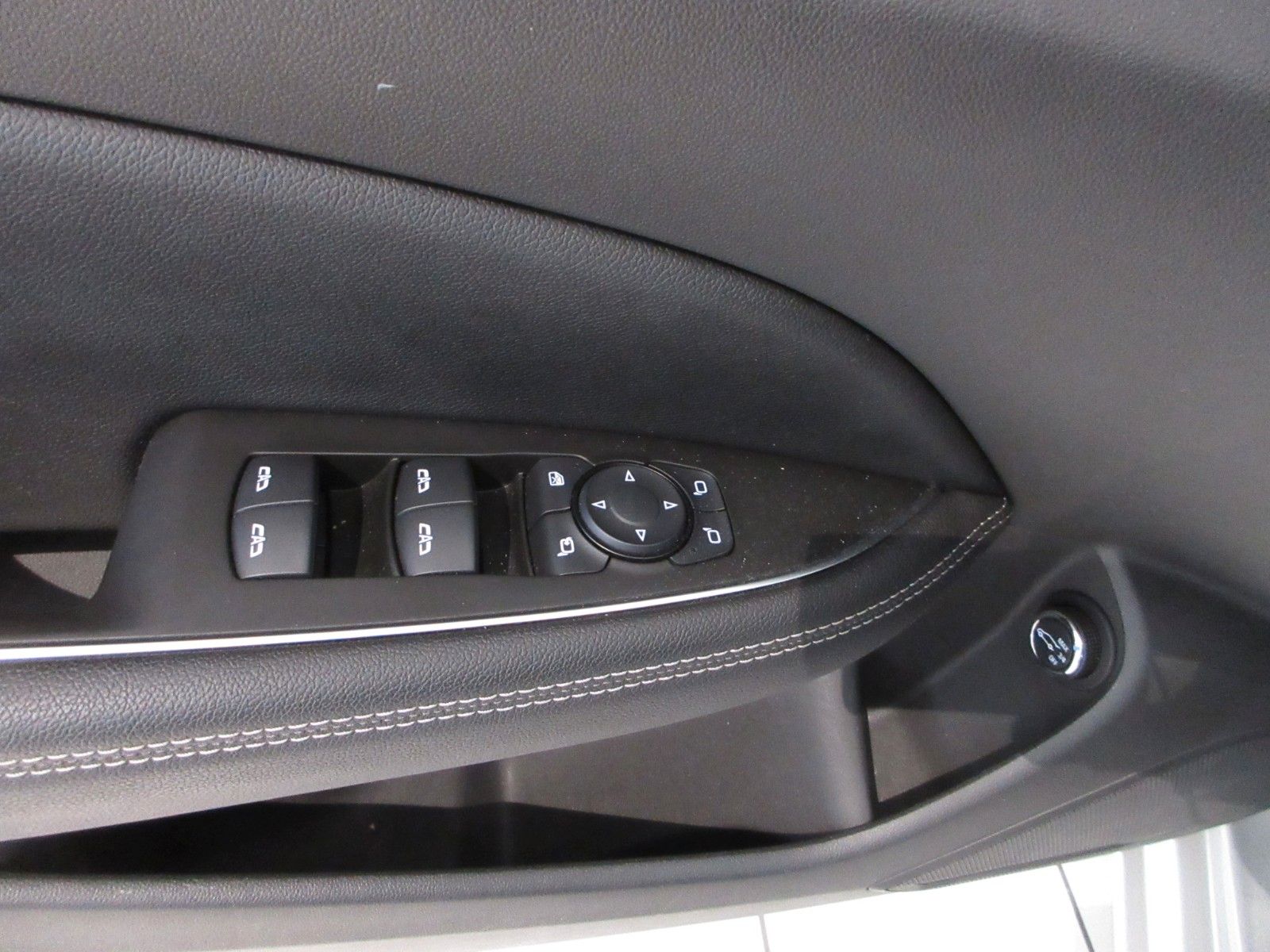 Fahrzeugabbildung Opel Insignia B ST 2.0D B.Elegance LED/SHZ/LHZ/R´CAM