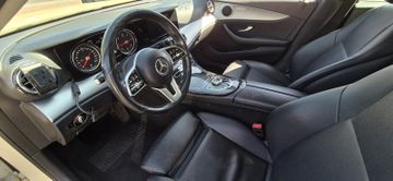 Mercedes E 200 - 9