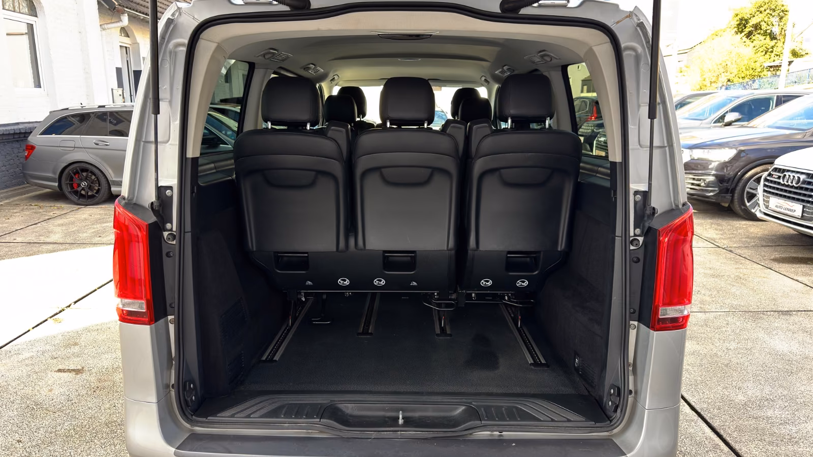 Mercedes-Benz Vito Tourer 119 CDI*Lang*8-Sitzer*2XSchiebetür*