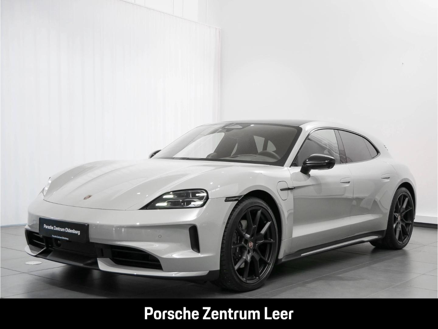 Porsche Taycan Sport Turismo Black Edition HUD Luftfeder