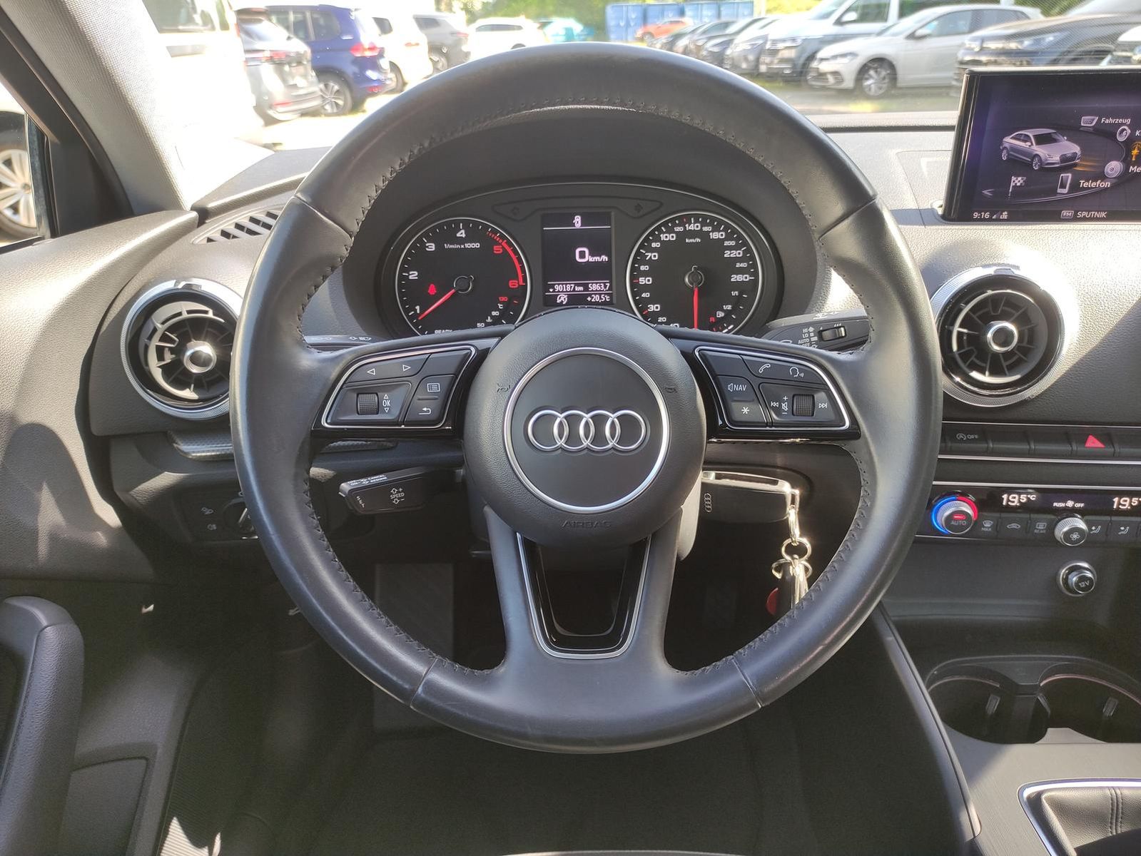 Audi A3 design 1.6 TDI+116PS+AHZV+PDC+Navi+Sitzh imagem 3