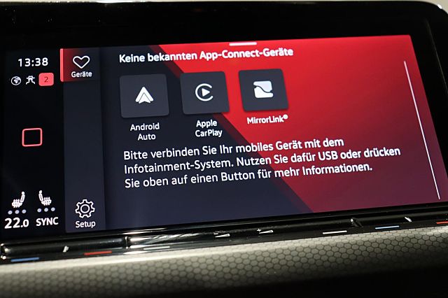 Golf GTI 2.0TSI DSG ACC KAMERA NAVI PANO SPORTFW