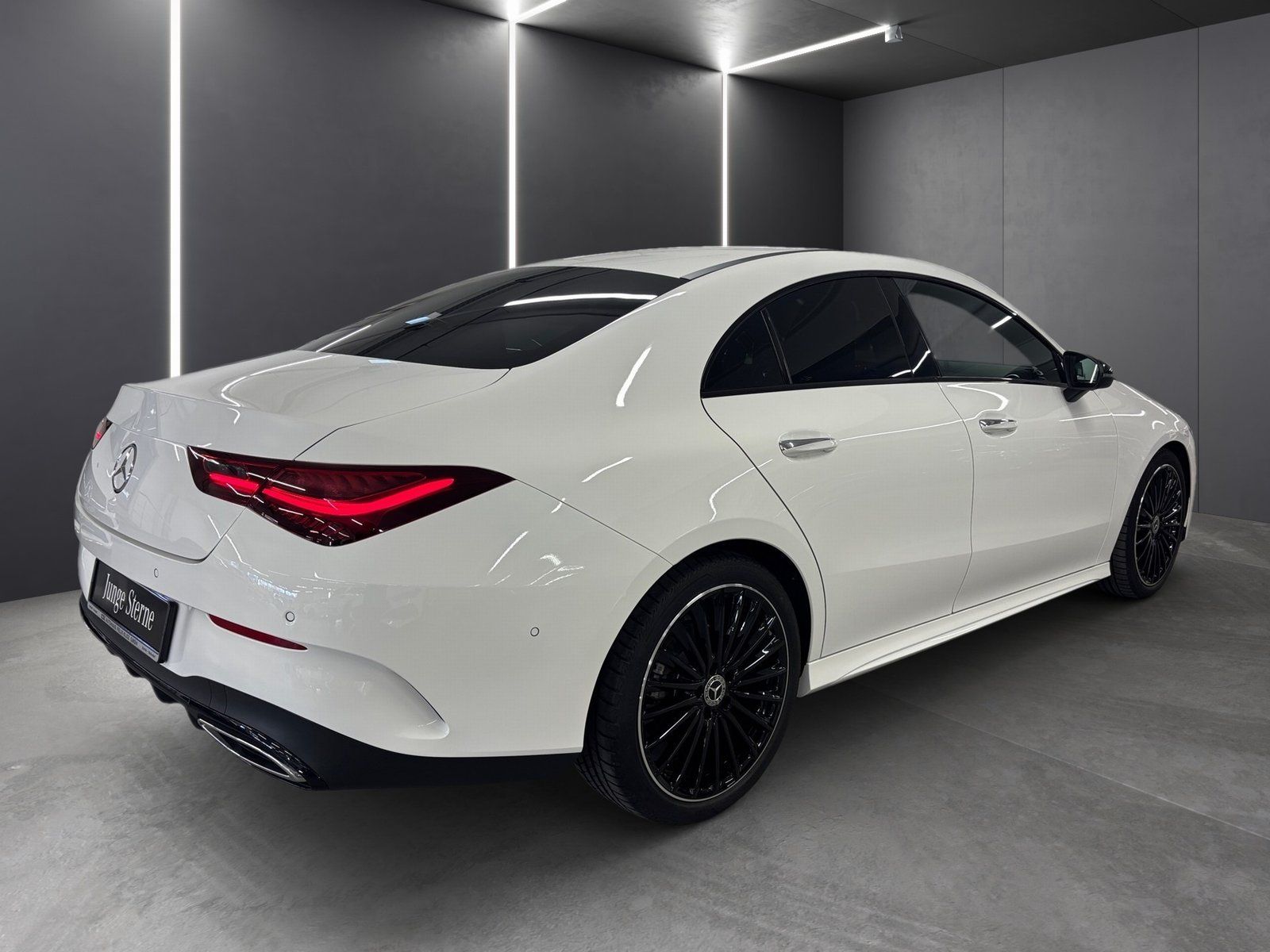 Fahrzeugabbildung Mercedes-Benz CLA 200 AMG Prem*19"*Night*Totwinkel*LED*Kamera*