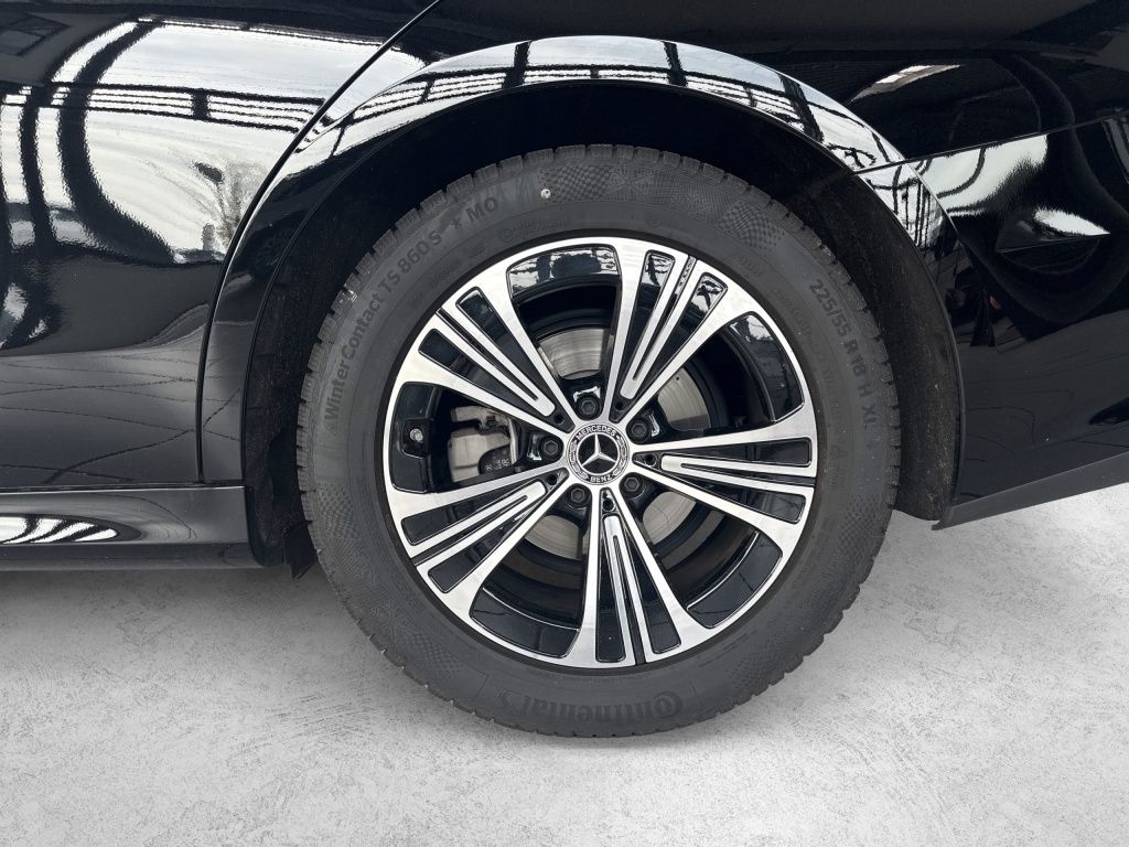 Mercedes-Benz E 220 d 4MATIC Limousine AVANTGARDE WINTER ACC foto 4