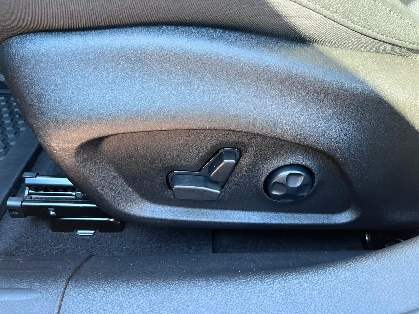 Fahrzeugabbildung Jeep Compass Summit Mild-Hybrid FWD