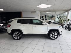 JEEP Compass Limited ACC Panorama Beats Audio Navi