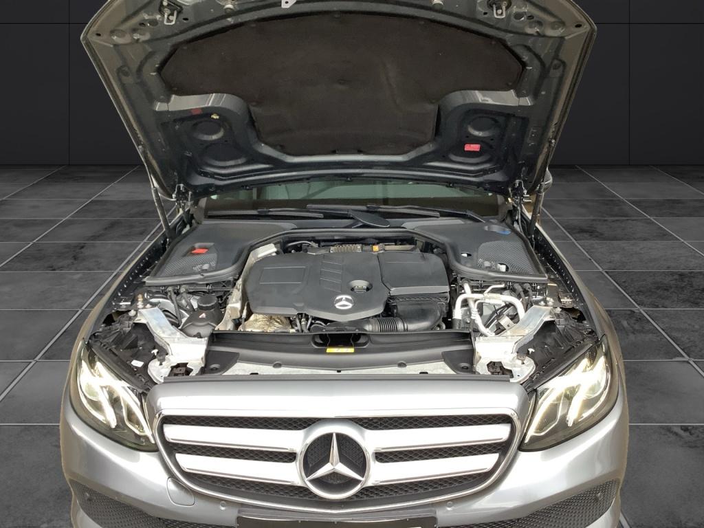 Mercedes-Benz E 220 d T Avantgarde*LED*Kamera*Widescreen*AHK*
