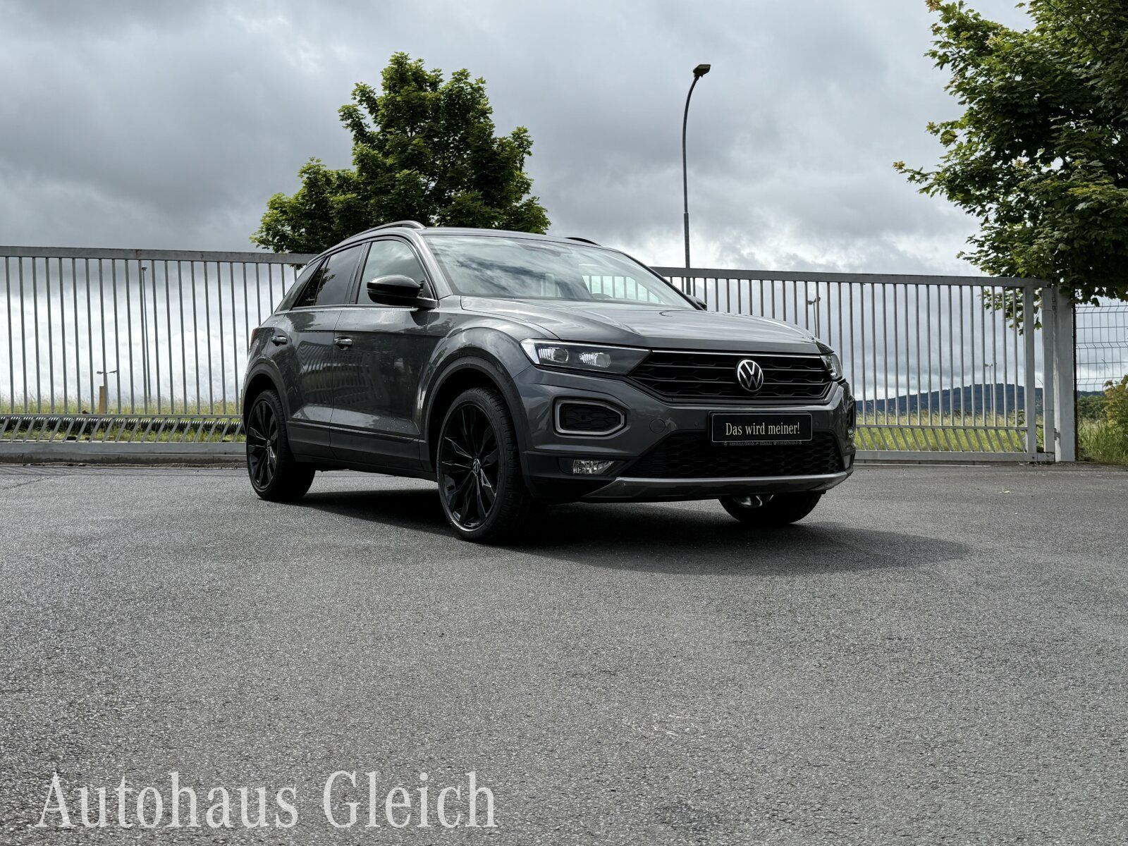 Fahrzeugabbildung Volkswagen T-Roc 1.5 TSI Sport (EURO 6d) Navi/Styling/Autom