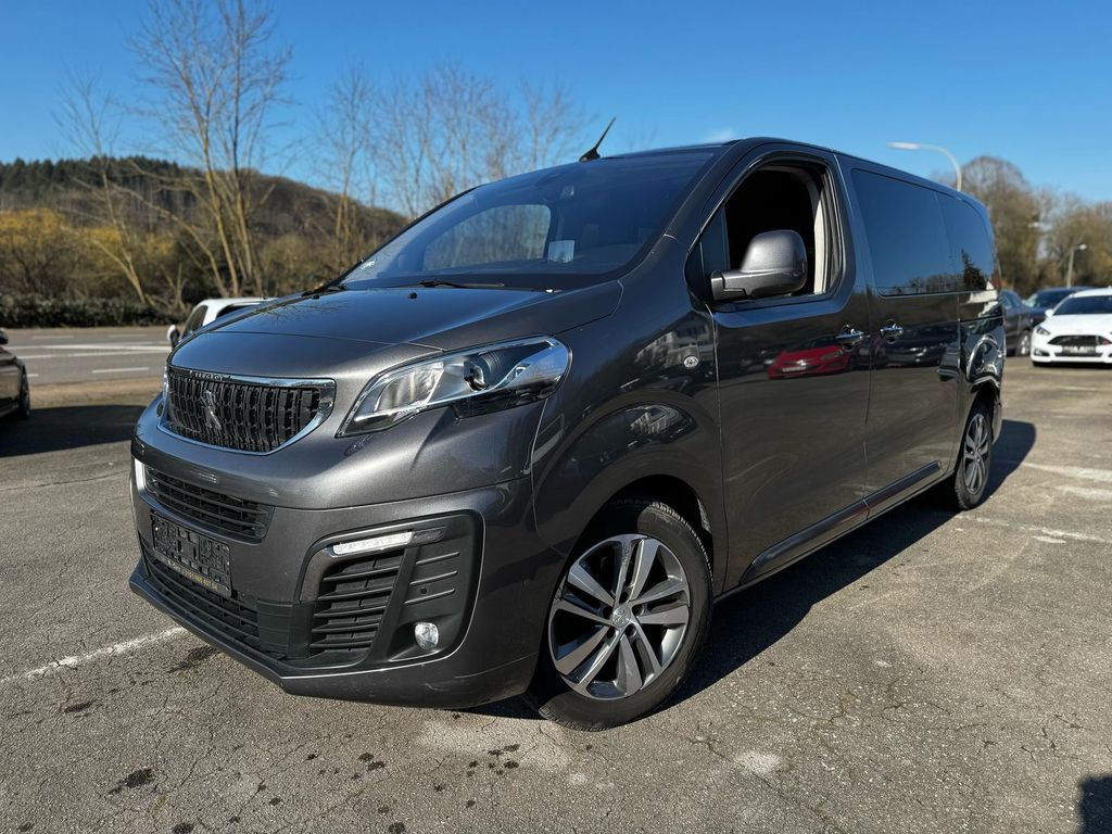 Peugeot Traveller