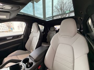 Porsche Cayenne - 9