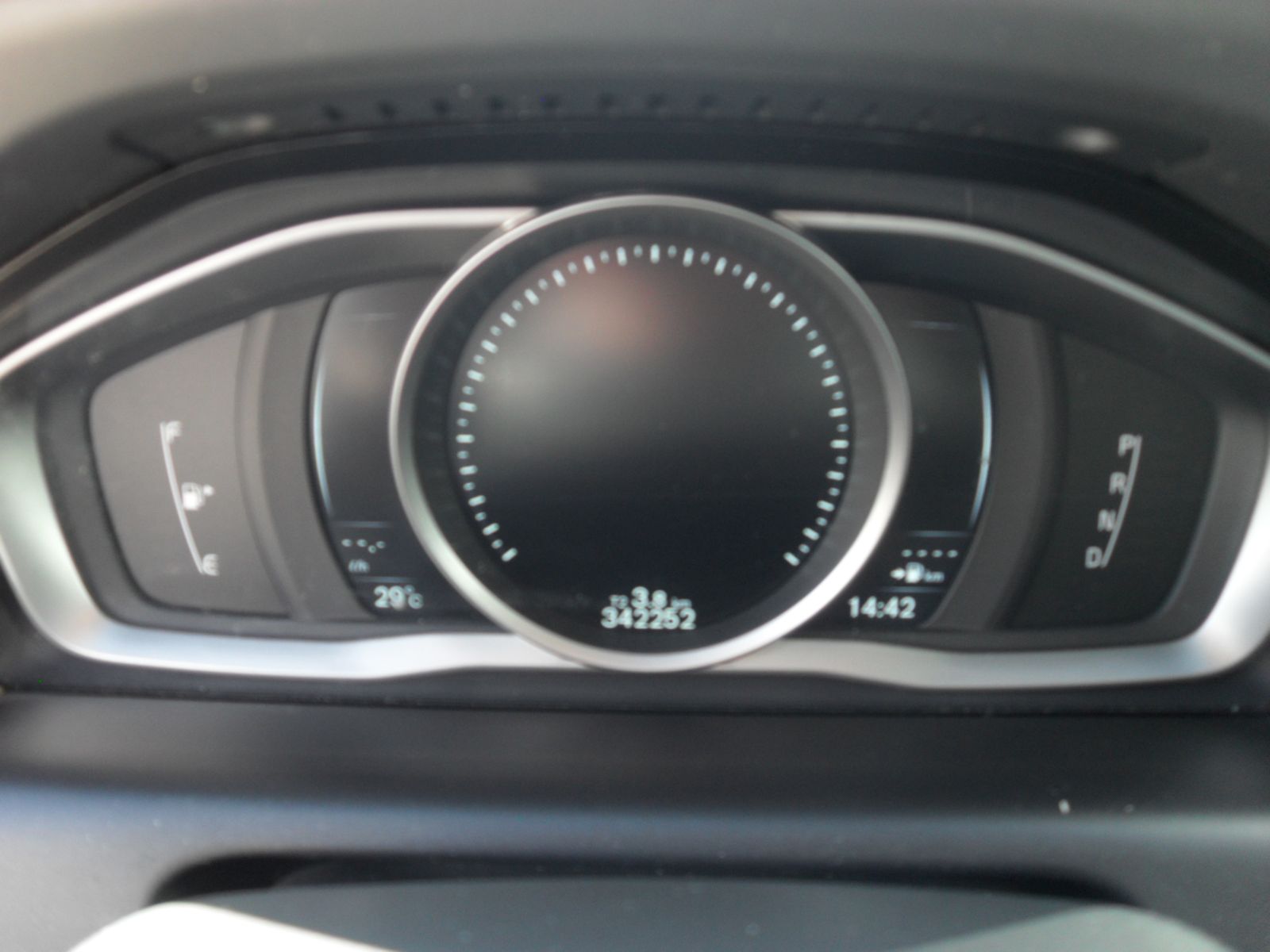 Fahrzeugabbildung Volvo XC 60 2.0 Automatik - Momentum 2WD