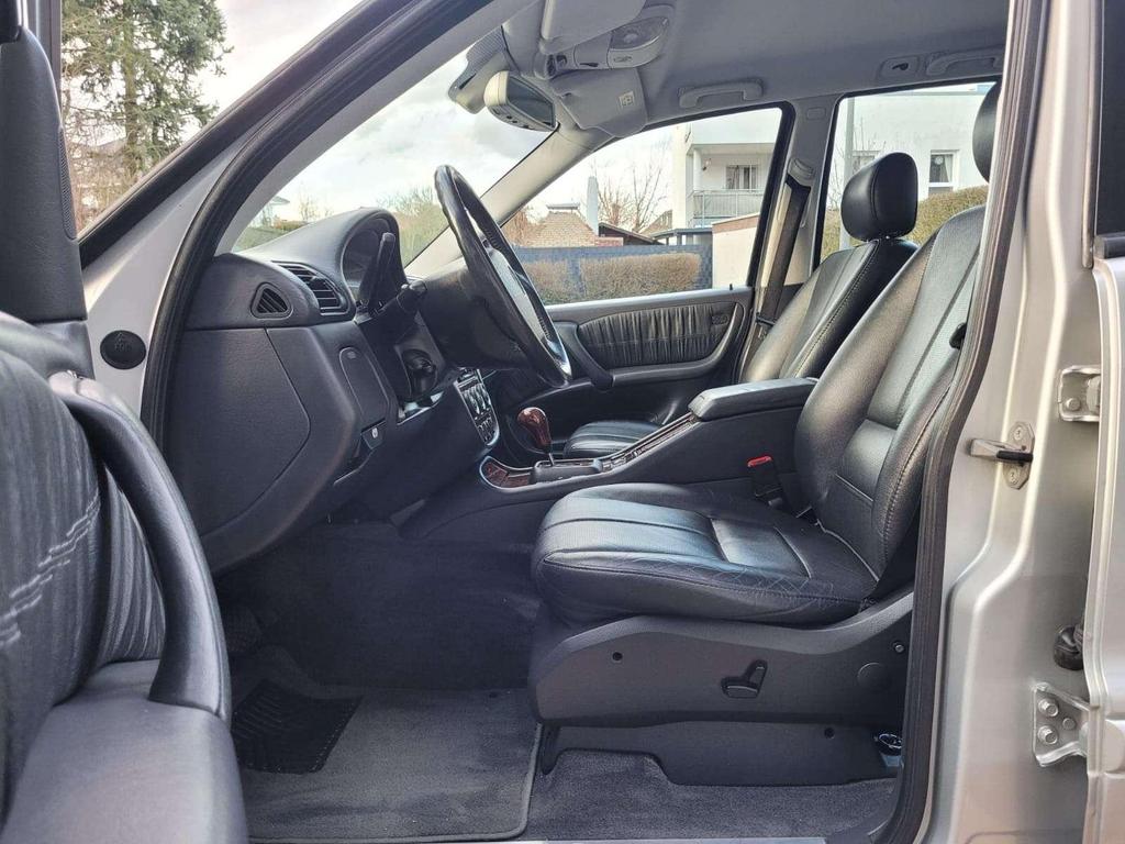 Mercedes-Benz ML 500