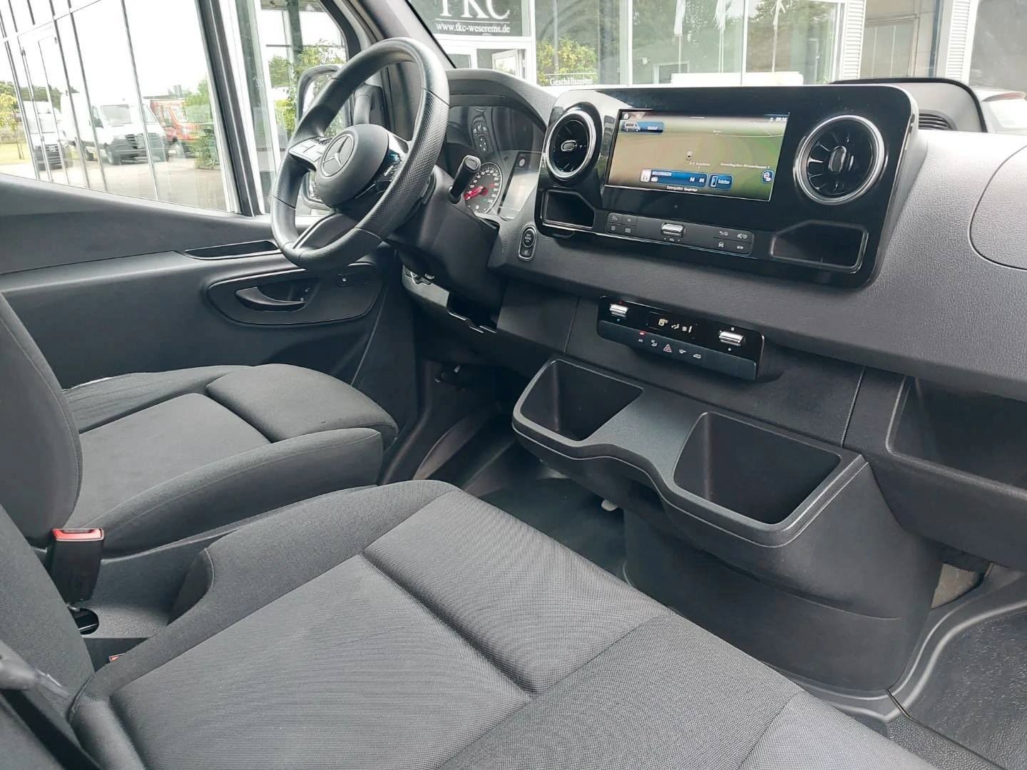 Fahrzeugabbildung Mercedes-Benz Sprinter III Kasten MBUX Totwkl. Kamera Tempomat