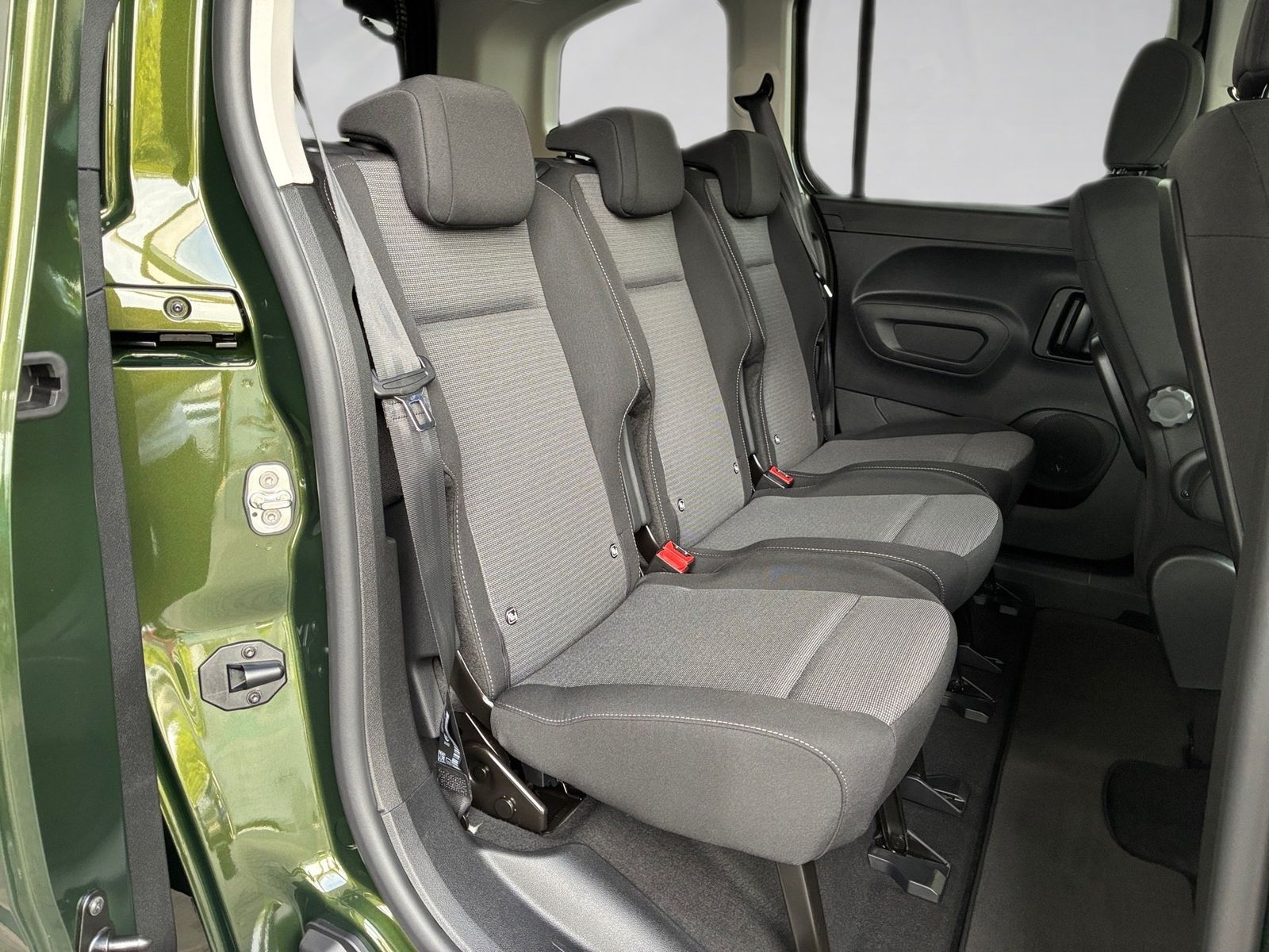 Fahrzeugabbildung Toyota Proace City Verso 1.2 L1 Teamplayer Kamera,LED