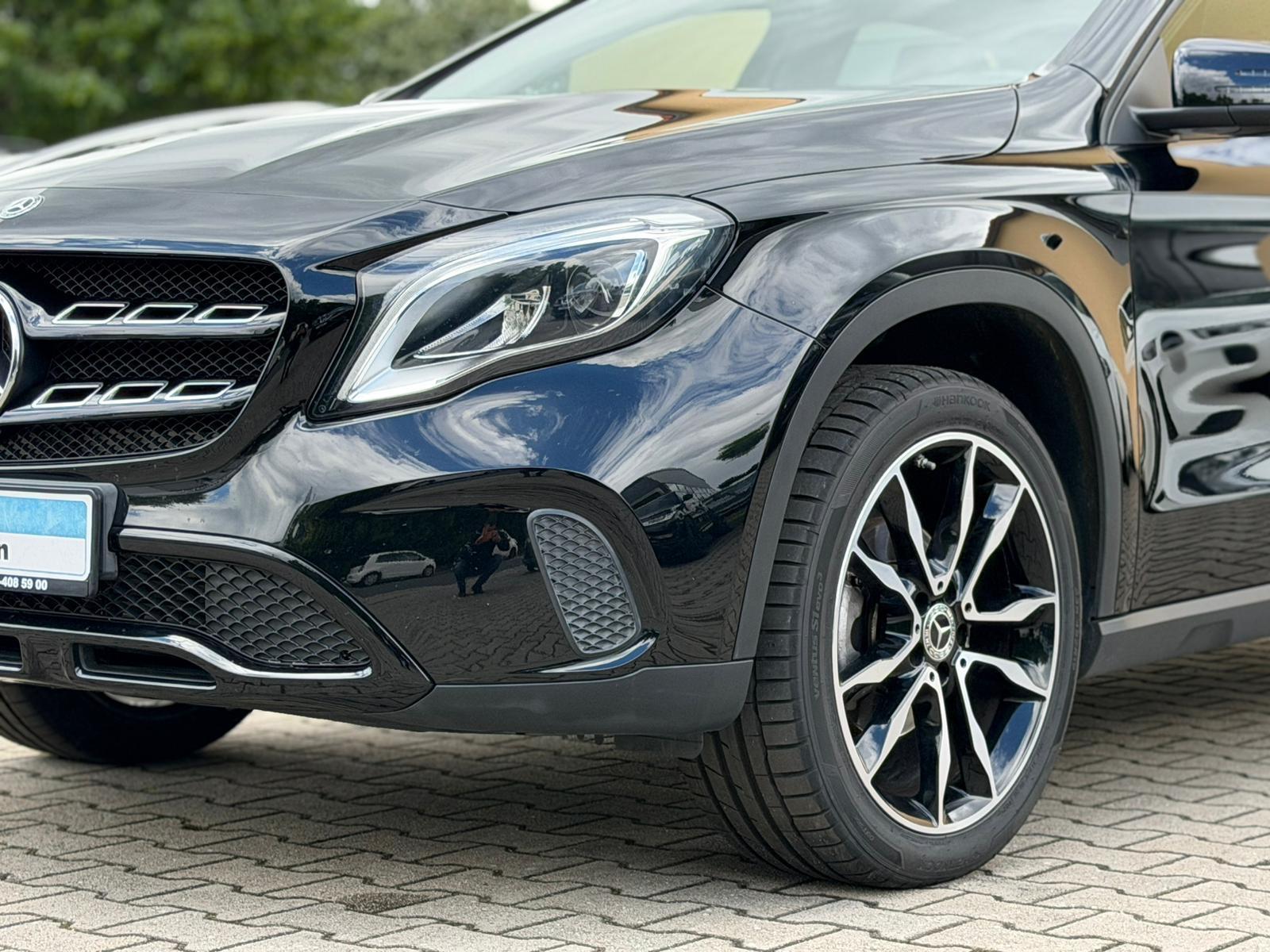 Mercedes-Benz GLA 200 CDI AMG PANO KAMERA LED