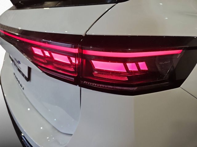 Passat R-Line 2,0 TDI 4M DSG SIGNATURE+LEDER+AHK