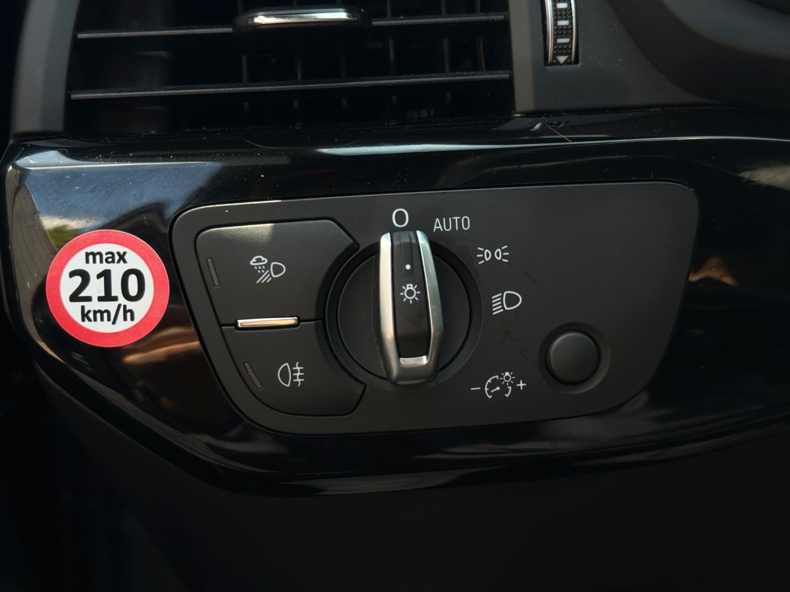Fahrzeugabbildung Audi A4 Avant 2.0 TFSI*S-line*Virt.Cock*Navi*Ambiente