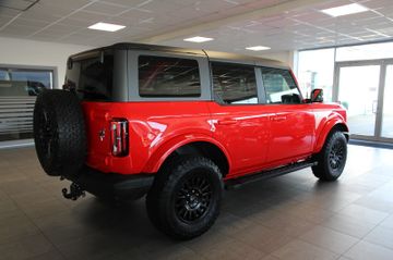 Ford Bronco - 4