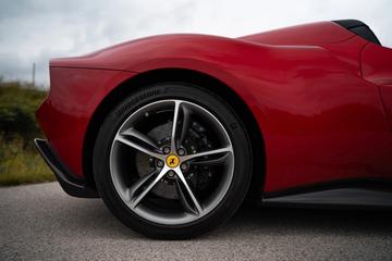 صورة 6 لـ 2023 Ferrari 296 GTS