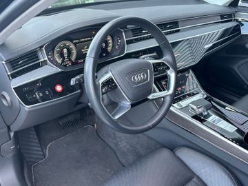 Audi A8 - 11