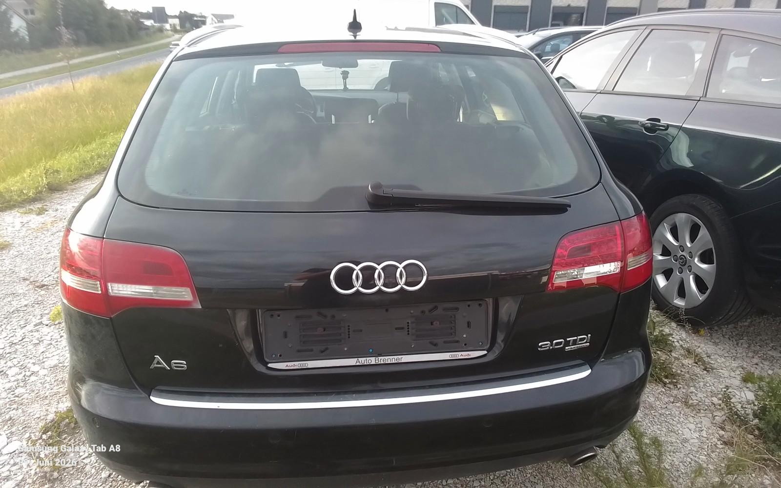 Audi Quattro 2011 — photo 5