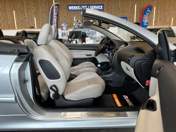 Peugeot 206 Cabriolet CC Platinum *TÜV NEU* Alu*Navi*