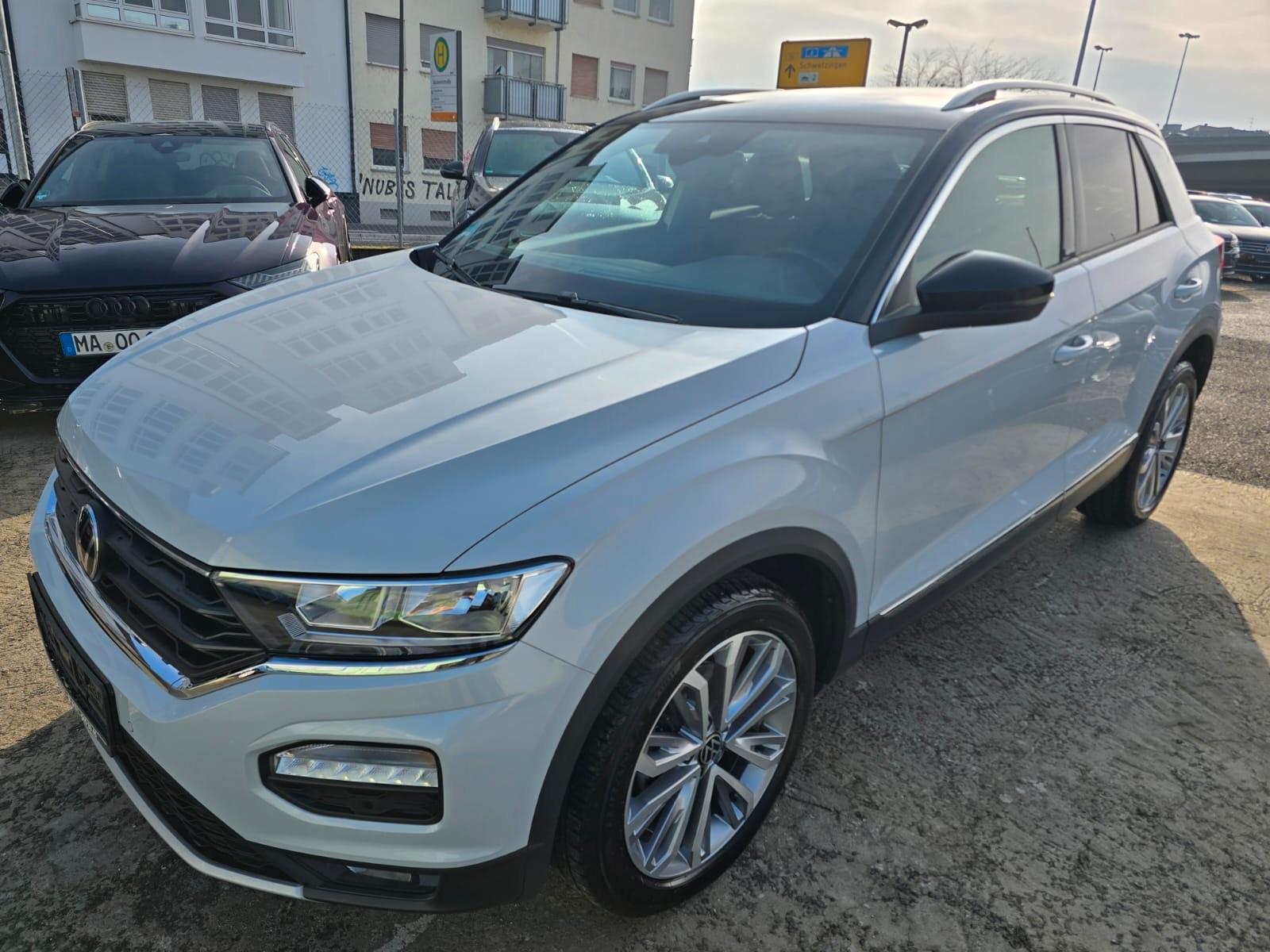 Volkswagen T-Roc Active 1,5 TSI AHK*KAMERA