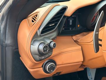 صورة مصغرة 28 لـ 2017 Ferrari 488 GTB