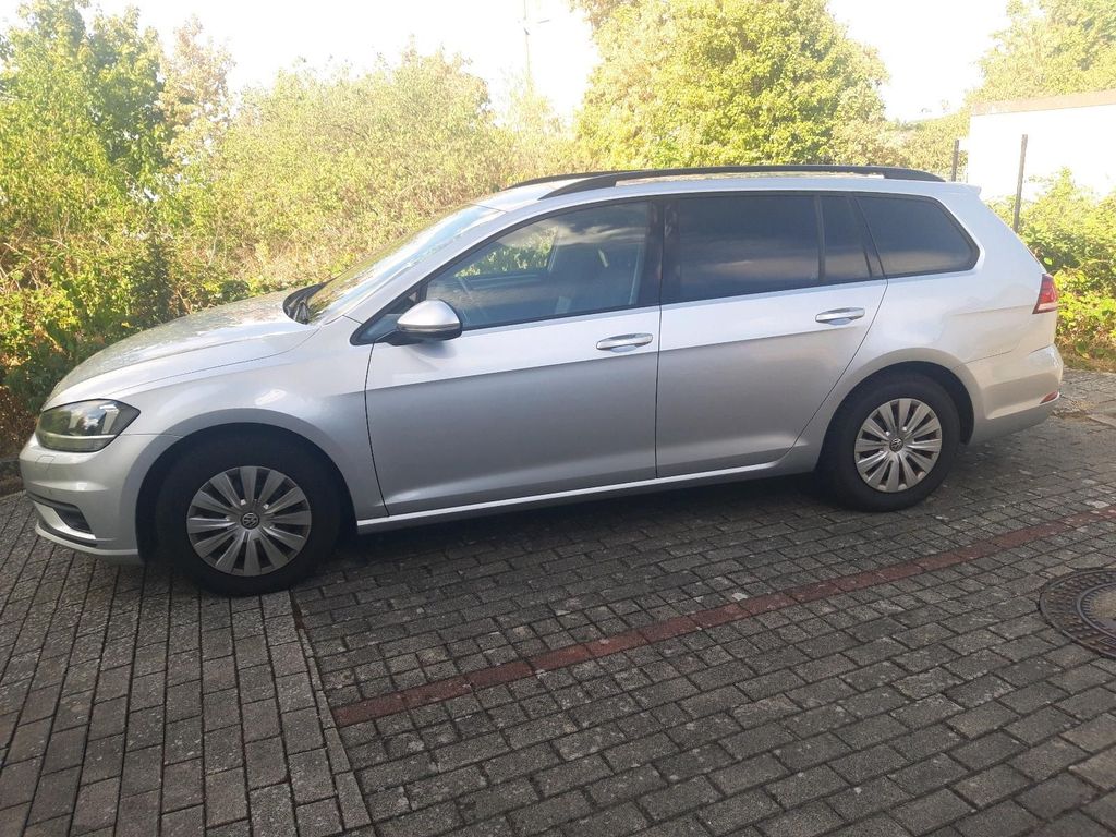 Image of Volkswagen Golf
