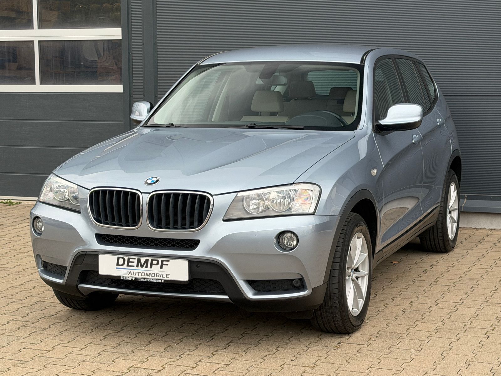 BMW X3 xDrive 20i*Navi*Leder*PDC*SHZ*Tempo*2.Hand*