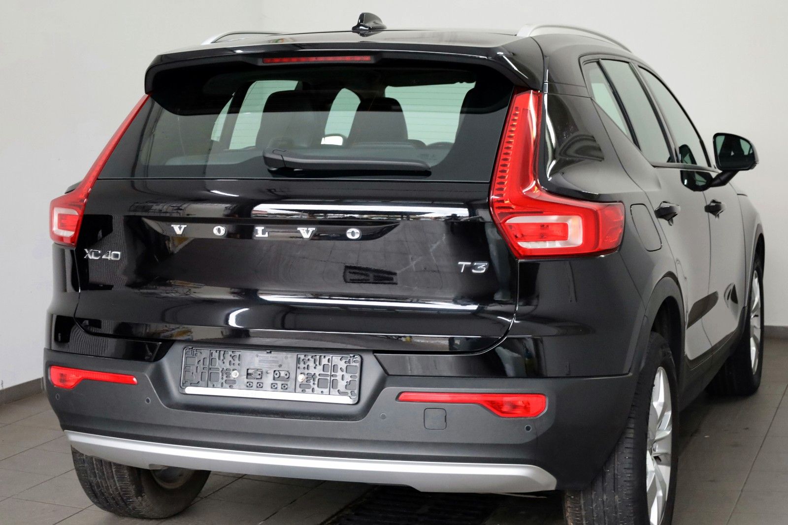 Fahrzeugabbildung Volvo XC40 Momentum Pro,T.Leder,Navi,LED,SH,Kamera