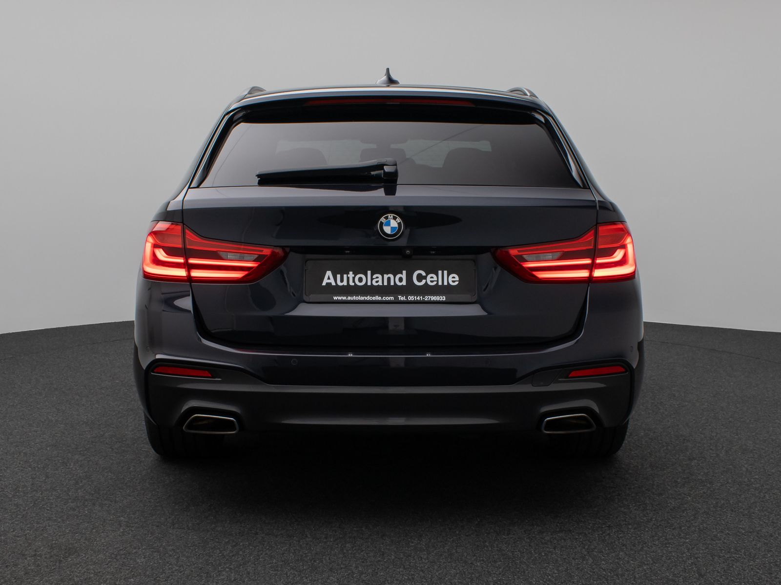 Fahrzeugabbildung BMW 540d xD M Sport Panorama 360°HUD SoftCl Massage