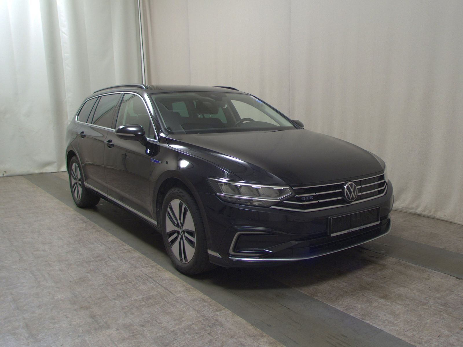 Volkswagen Passat Variant 1.4 TSI GTE NAVI SHZ RFK LED imagem 3