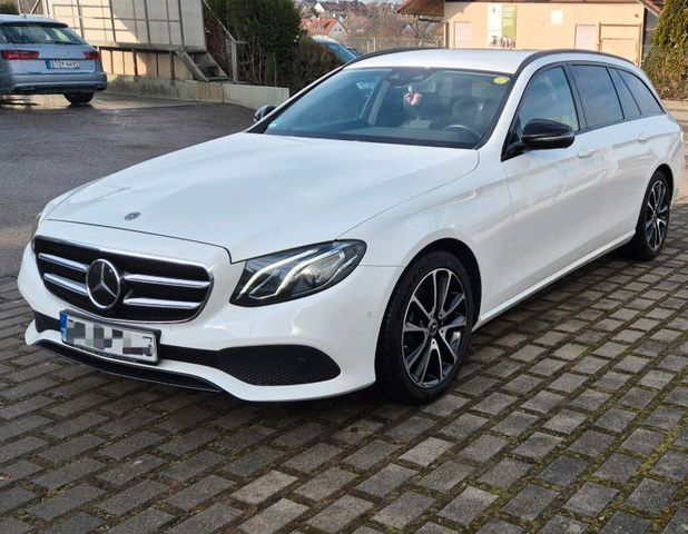 MERCEDES-BENZ E-Klasse 220d, Mercedes-Benz
