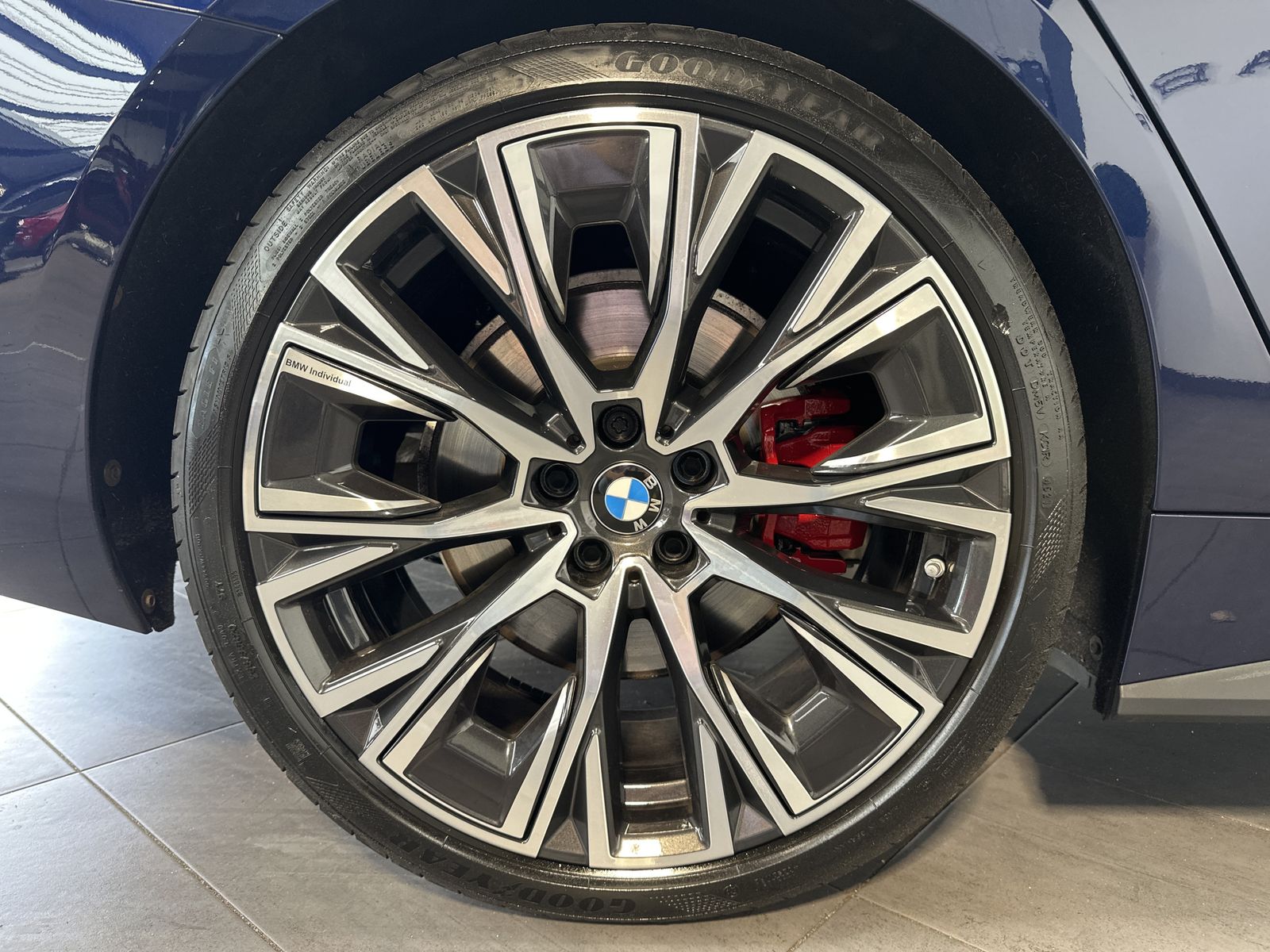 Fahrzeugabbildung BMW M440i Gran Coupé xDrive NAV+LASER+360°+20ZO+HUD