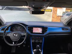 T-Roc Style Kamera  LED  Navi  Sitzh. Standh.