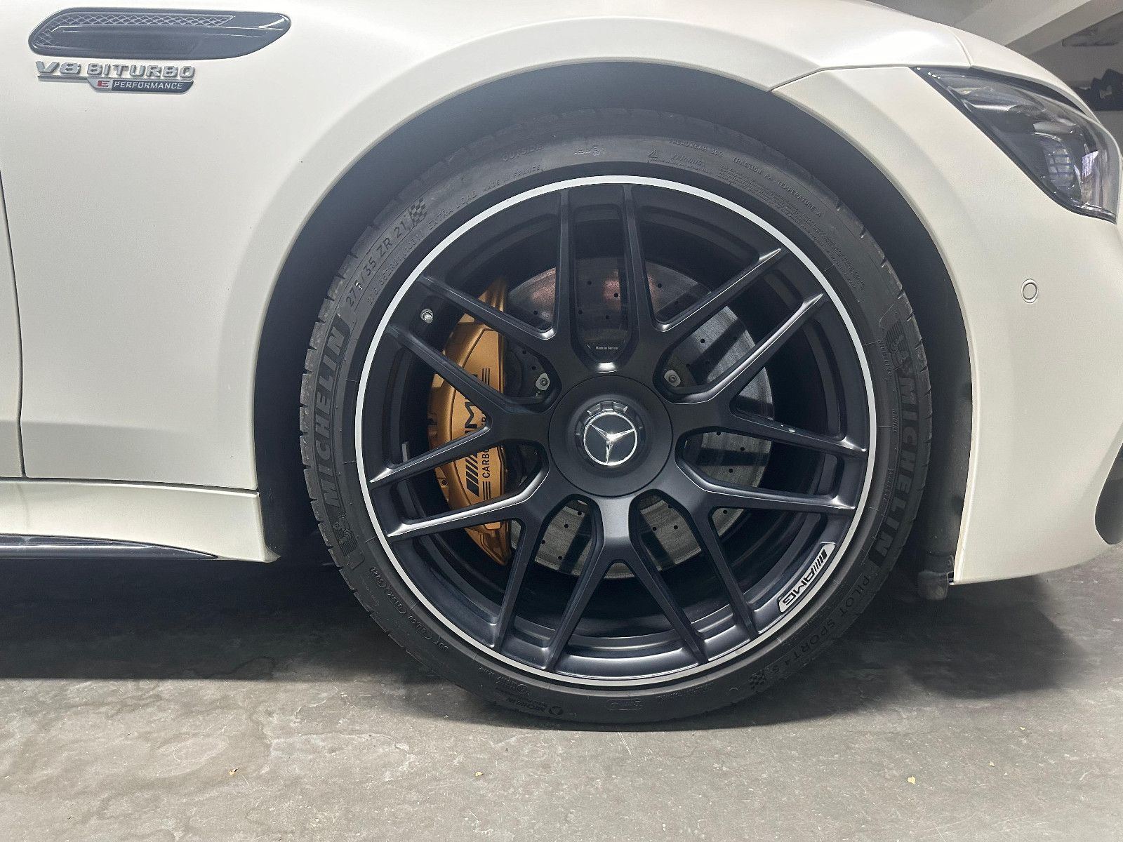 Fahrzeugabbildung Mercedes-Benz GT 63 S E PERFORMANCE 4M *KERAMIK*PERFORM.-SITZE