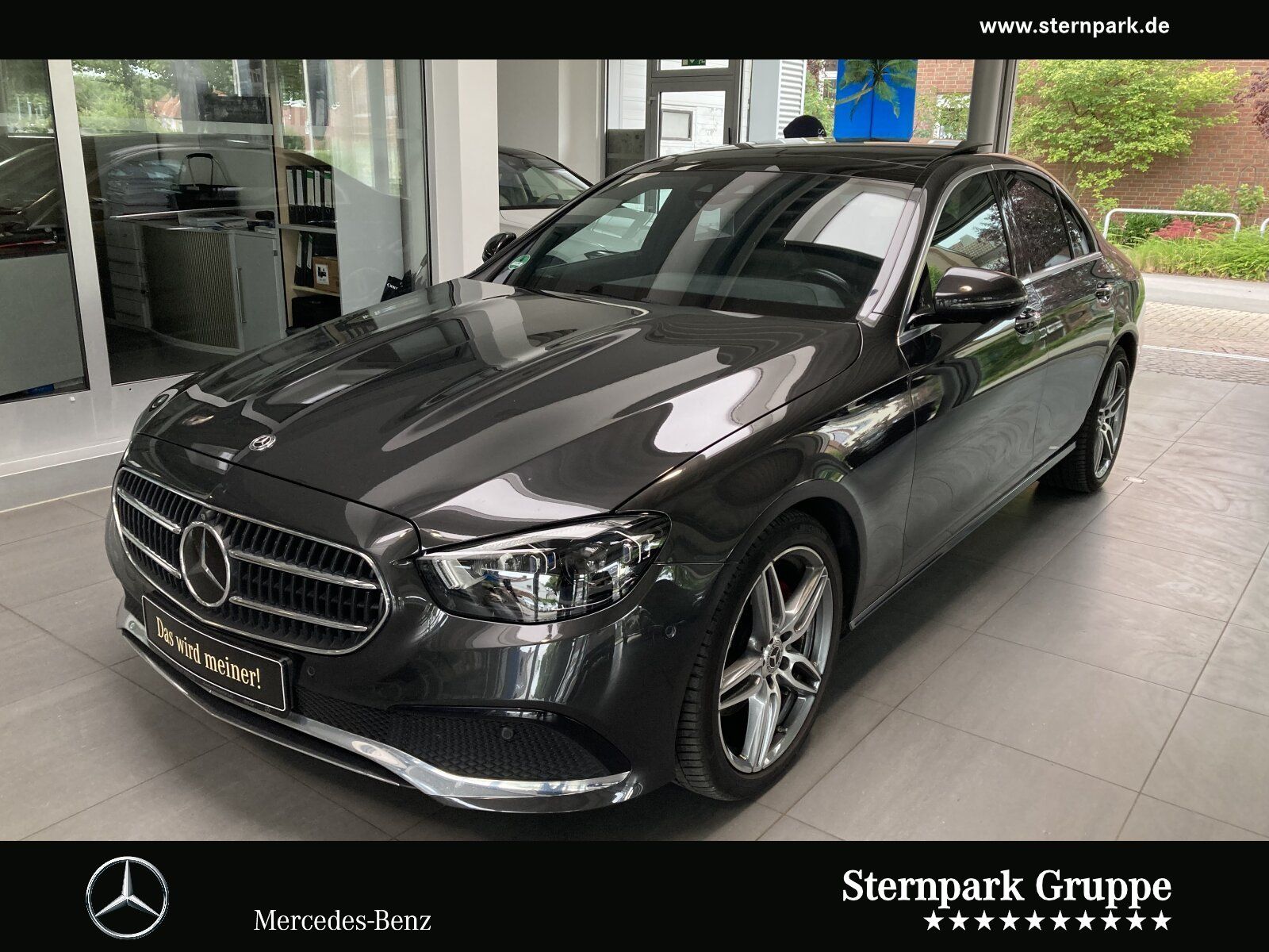 MERCEDES-BENZ E 220 d Lim AVA Pano,DistrPlus,Burmester,AMG-Rad