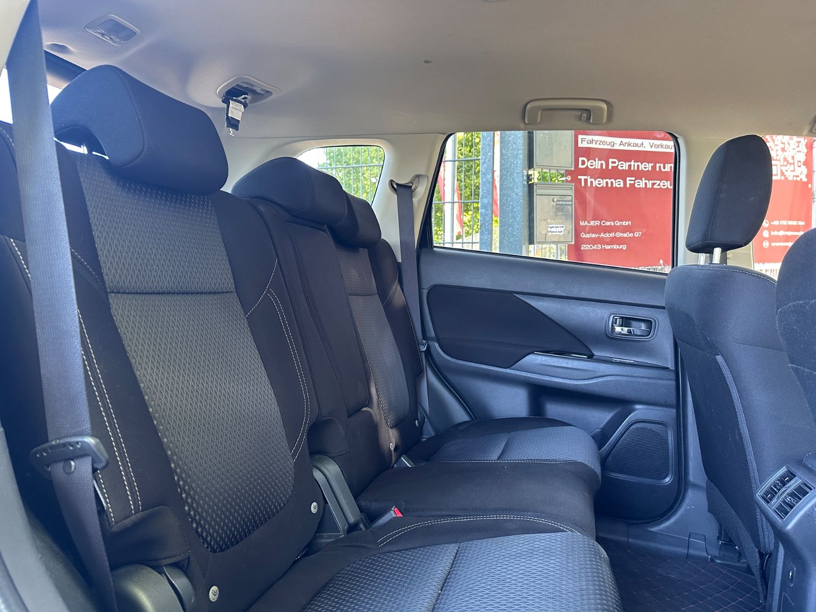 Fahrzeugabbildung Mitsubishi Outlander PHEV4WD*LED*TEMPO*CAM*PDC*SHZ