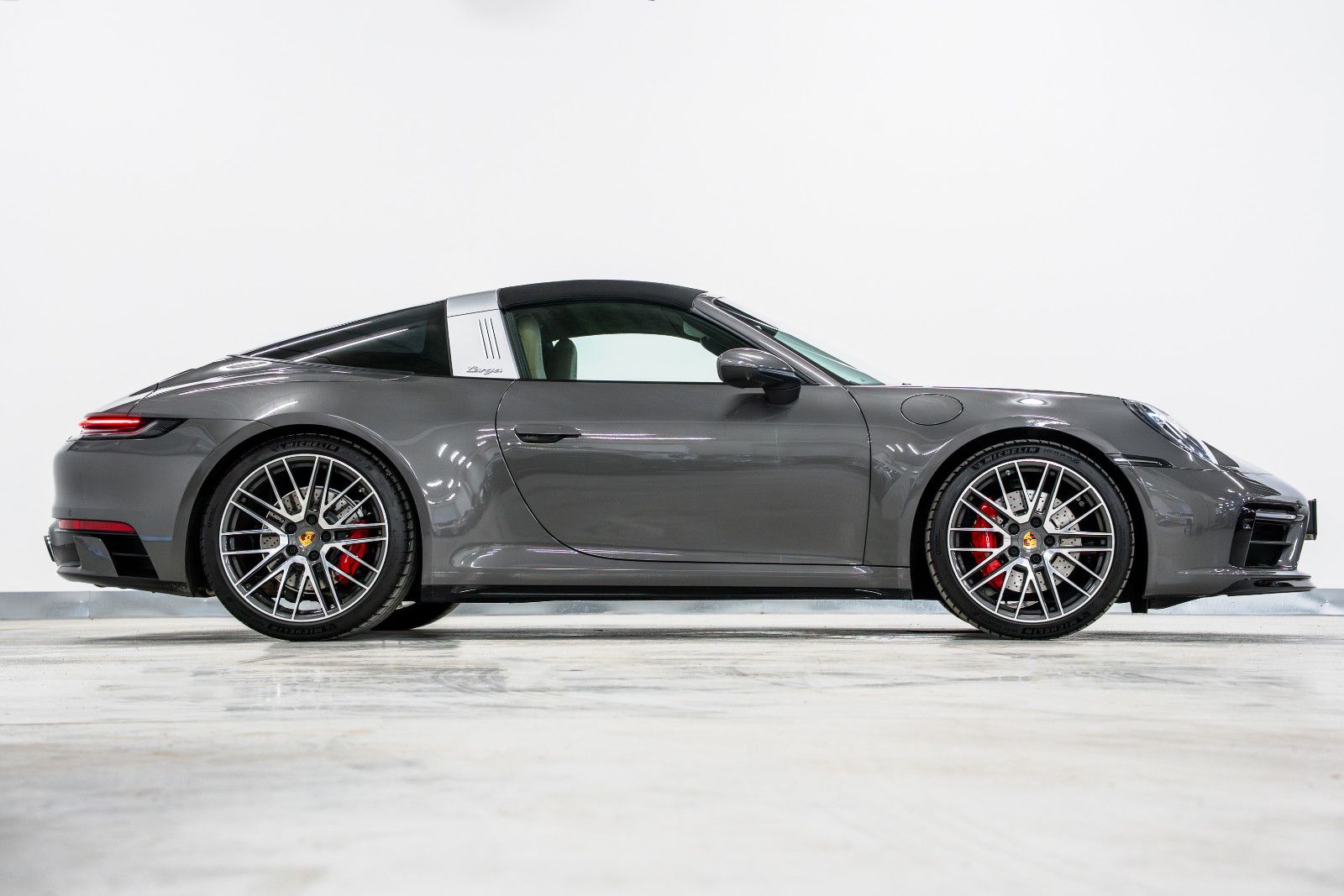 Porsche 992 (2024) buy