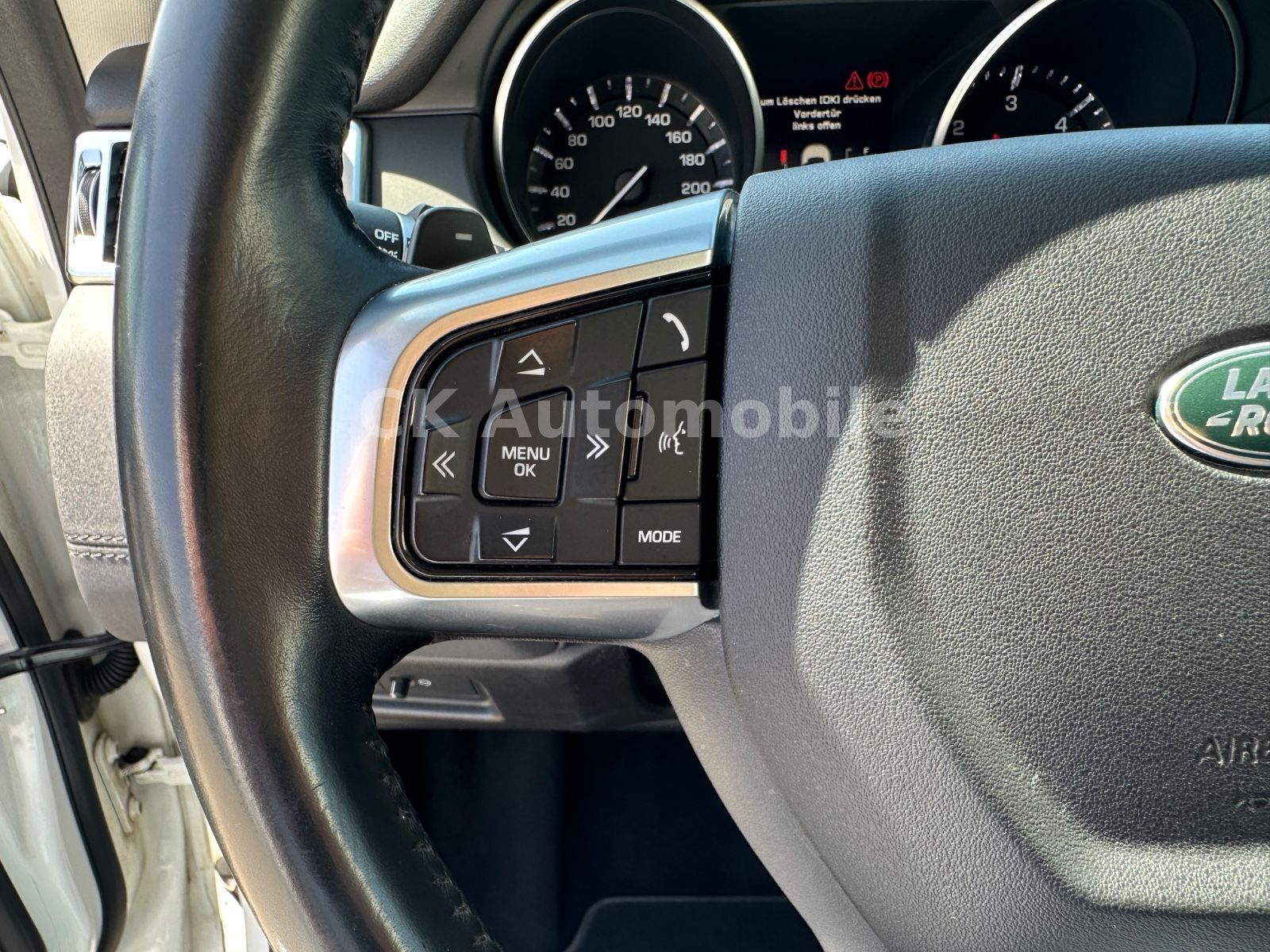 Fahrzeugabbildung Land Rover Discovery Sport 2.0 TD4 SE AWD/Navi/Bi-Xenon/Kam