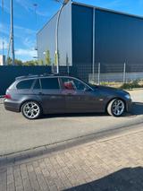 BMW E91 325d Touring | Leder | Xenon | Panorama  - BMW 325 aus 2007: 325d