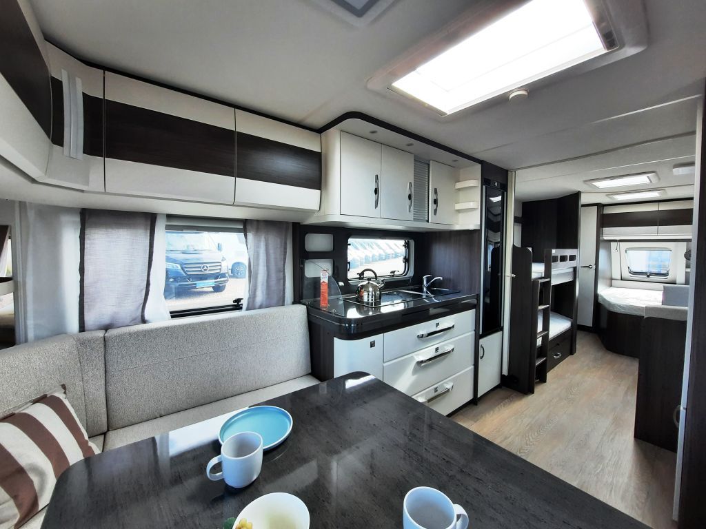 Fahrzeugabbildung Hobby Prestige 720 UKFe Verfüg./Sparen Sie 5.903,- €