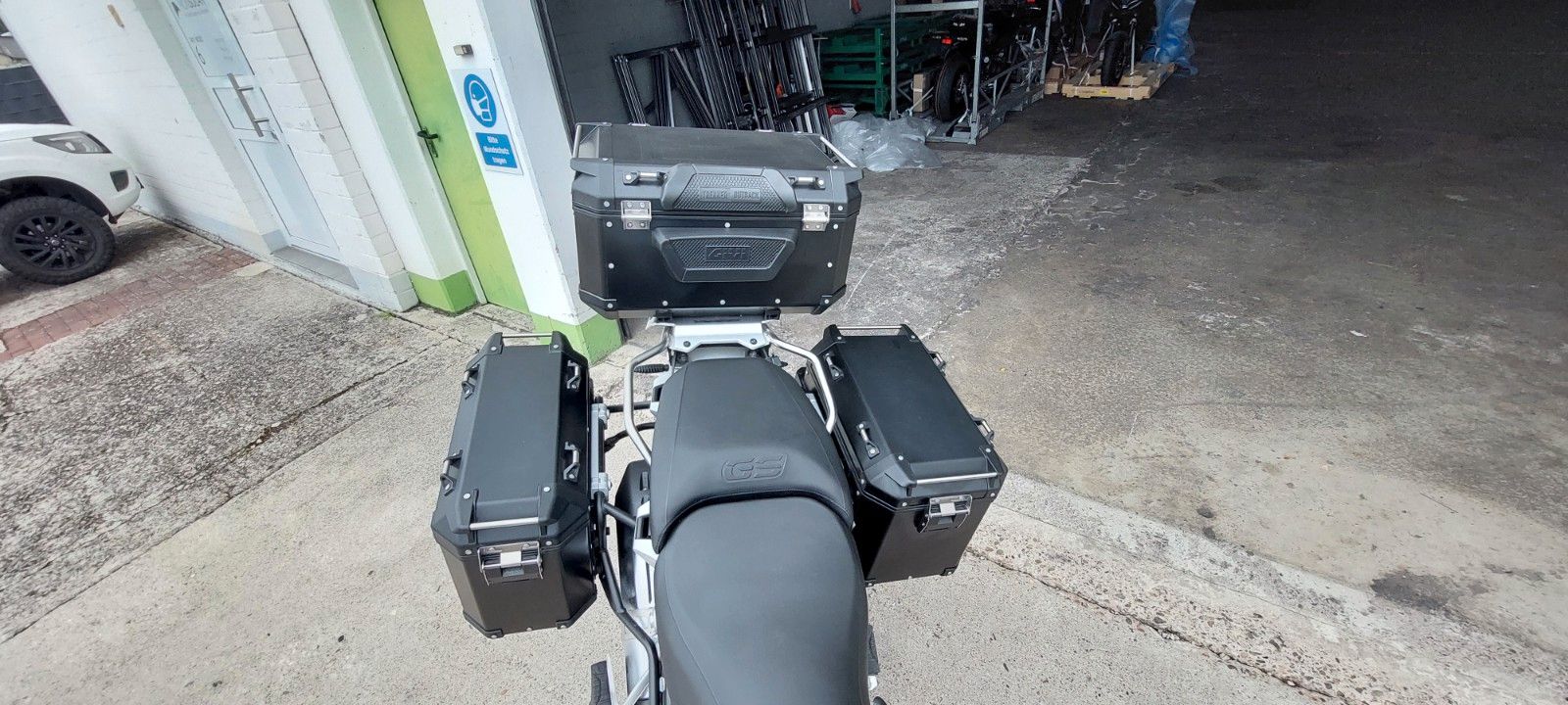 Fahrzeugabbildung BMW R 1250 GS ADV  HP Voll inkl 3 Koffer + Zub