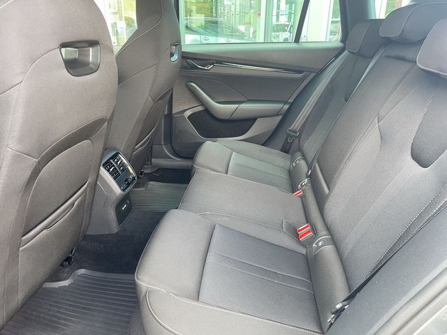 Skoda Octavia Combi IV 1.4 TSI iV DSG Sportline *HUD*