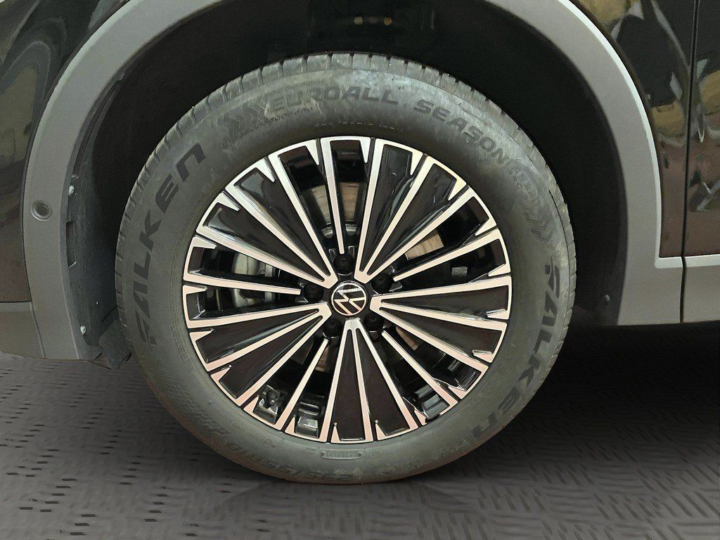 Volkswagen Tiguan 2.0 TSI 4M DSG Elegance ACC Navi AHK Pano imagem 2