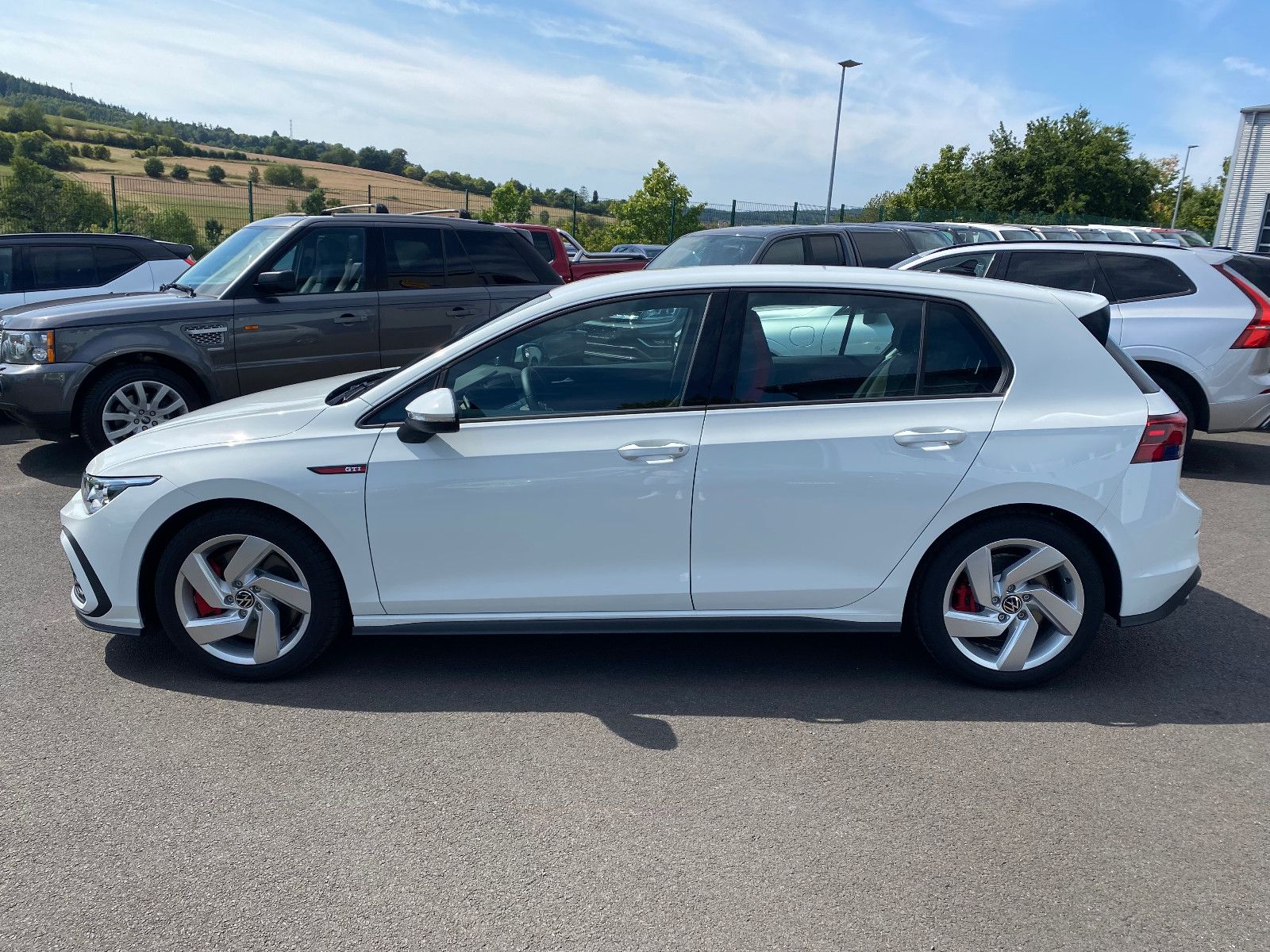 Fahrzeugabbildung Volkswagen Golf VIII GTI DSG ACC DAB LED-Plus Navi Keyless