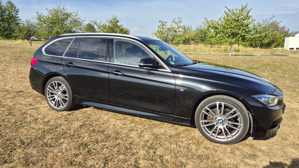 Image of BMW 320